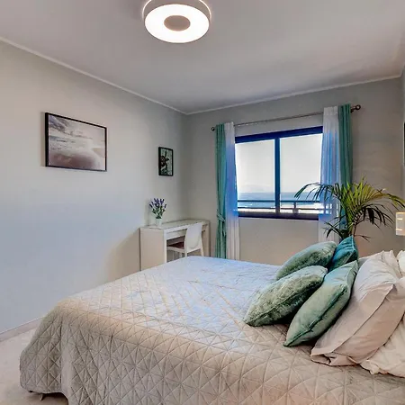 Paradise View Family By Altamarhomes *