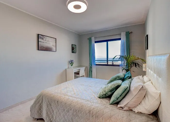 Paradise View Family By Altamarhomes *