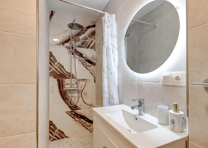 Paradise View Family By Altamarhomes *